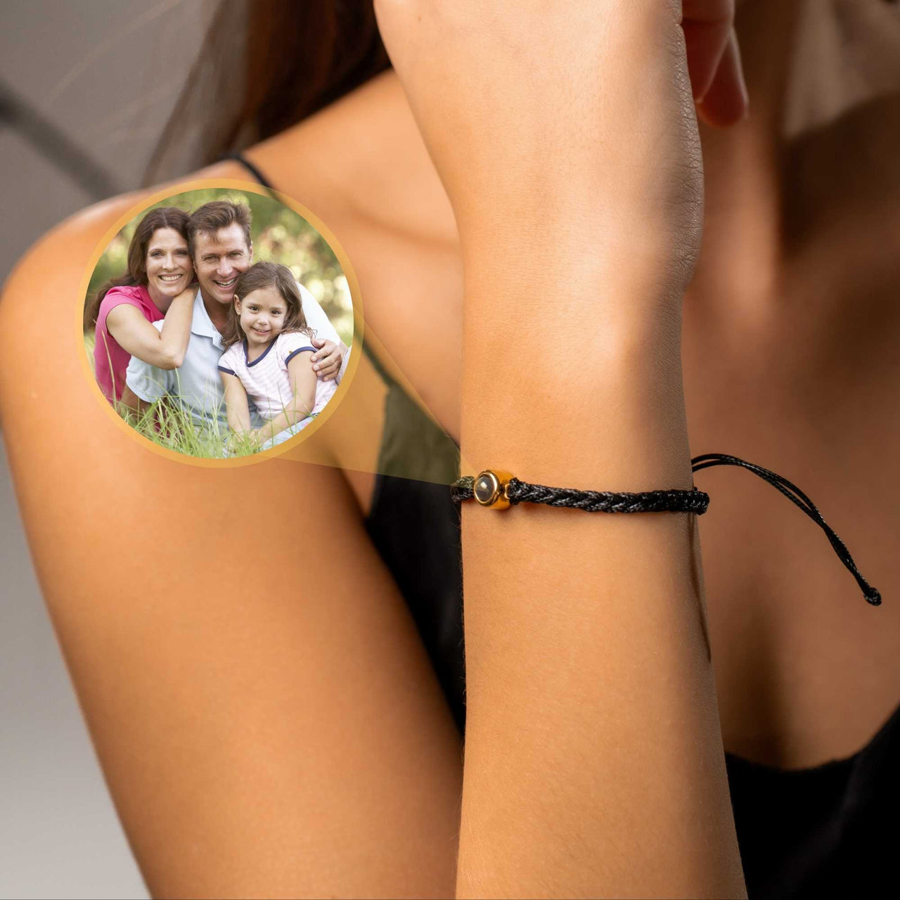 Circle Personalized Photo Bracelet - Personalized Gift - Custom Jewelry For Her & Him - Custom Bracelet Picture - Personalised Photo Gift Bracelet Black / Gold Brother & Sisters