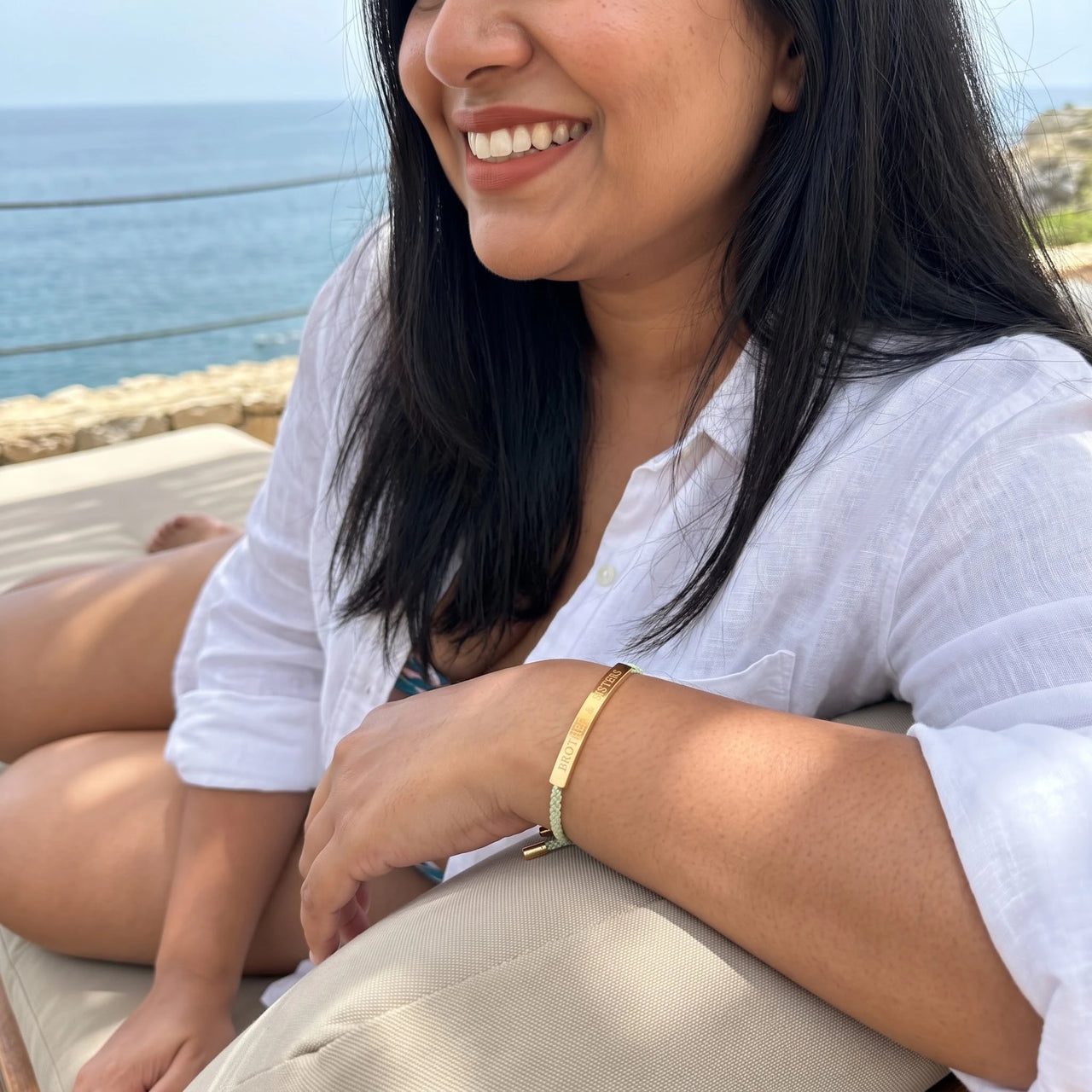 Green bracelet — worn on a relaxed day, gold | SKU: lanature-g