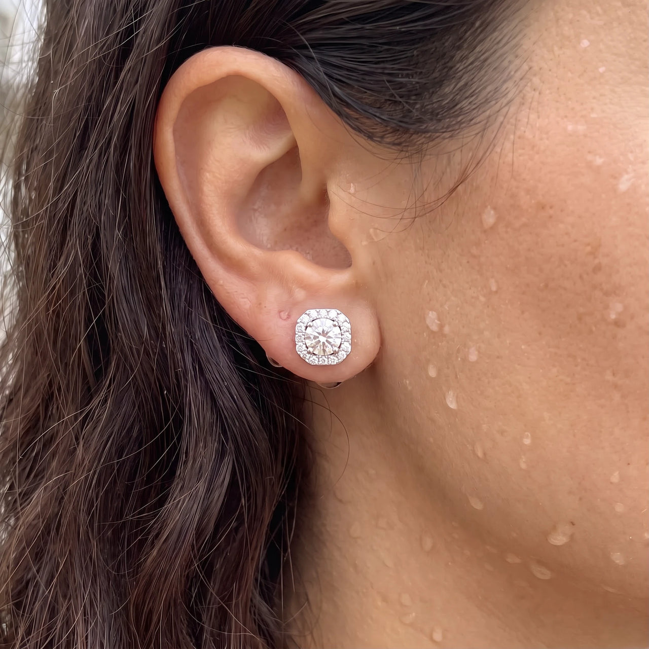 Halo stud earrings — close-up of the details, silver | SKU: 505263